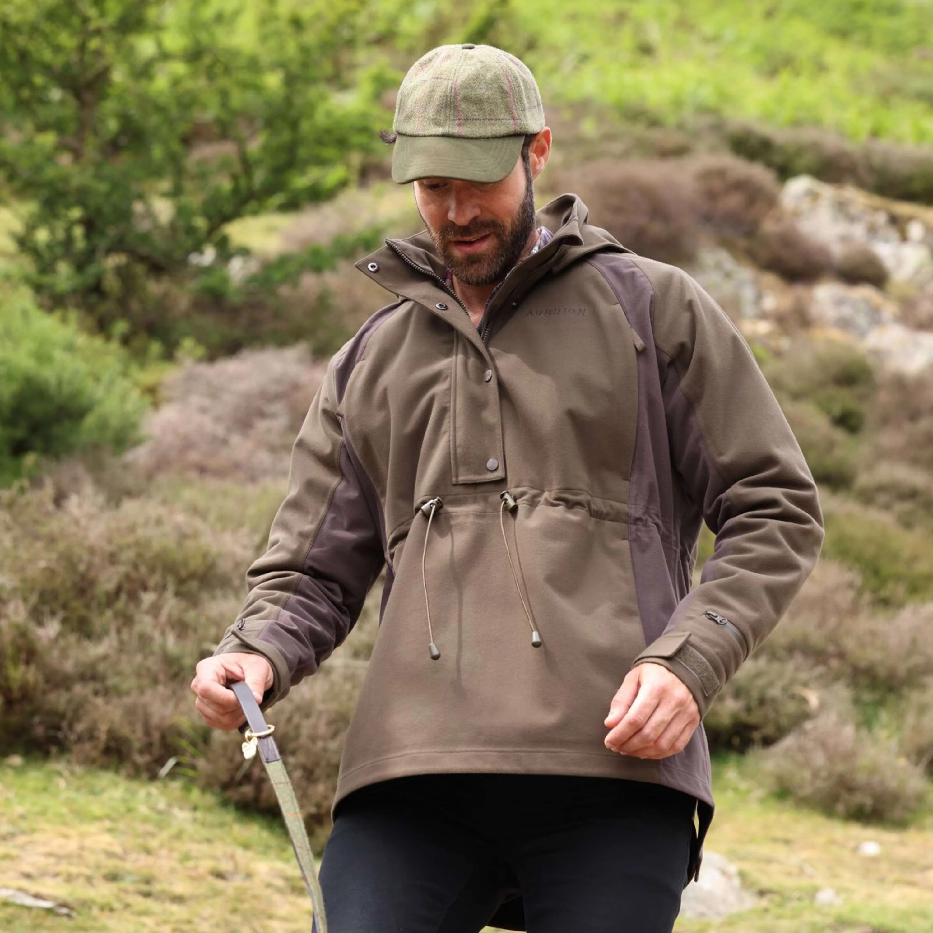 Aubrion by Shires Pullover Heritage Dunkelolive - Image 18