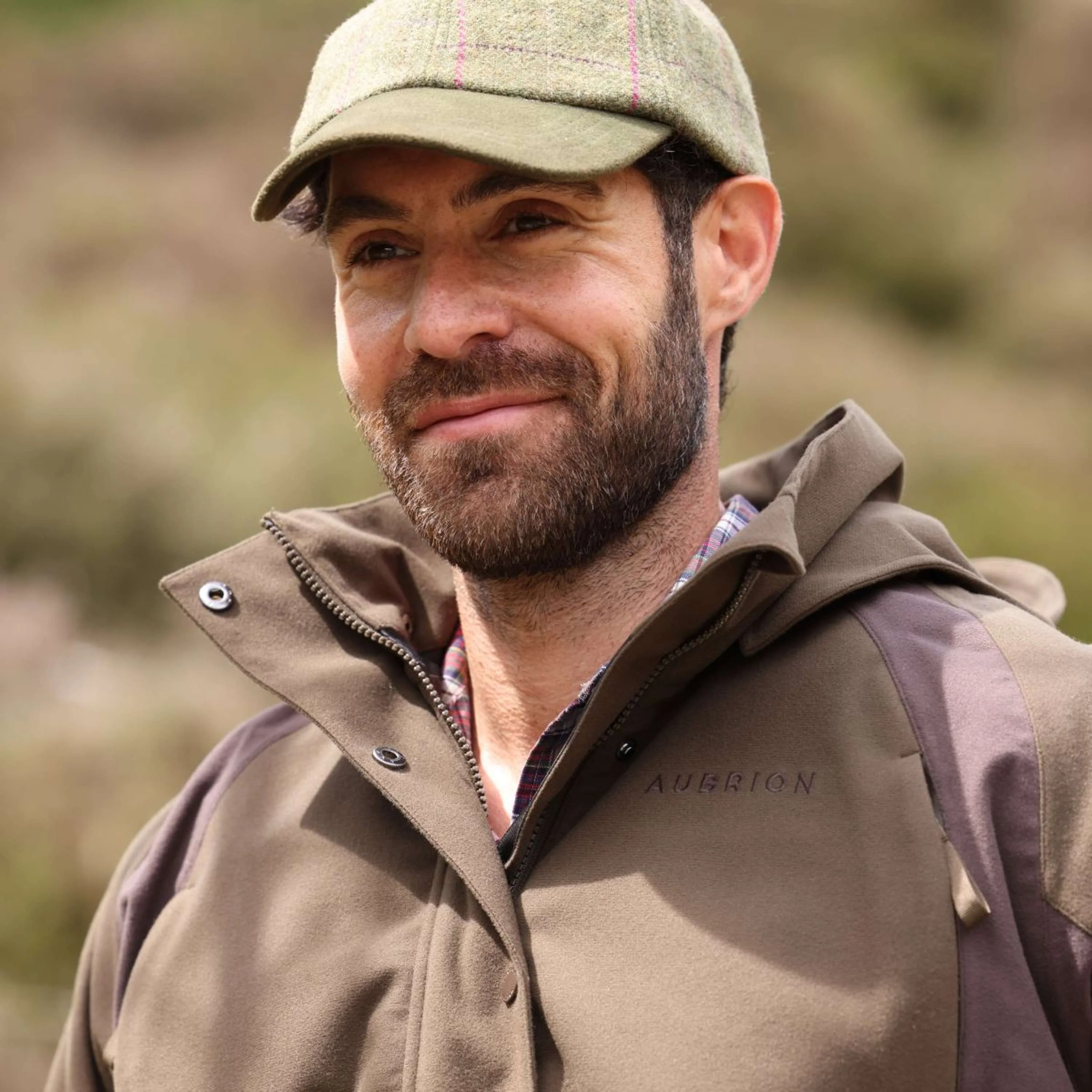 Aubrion by Shires Pullover Heritage Dunkelolive - Image 19