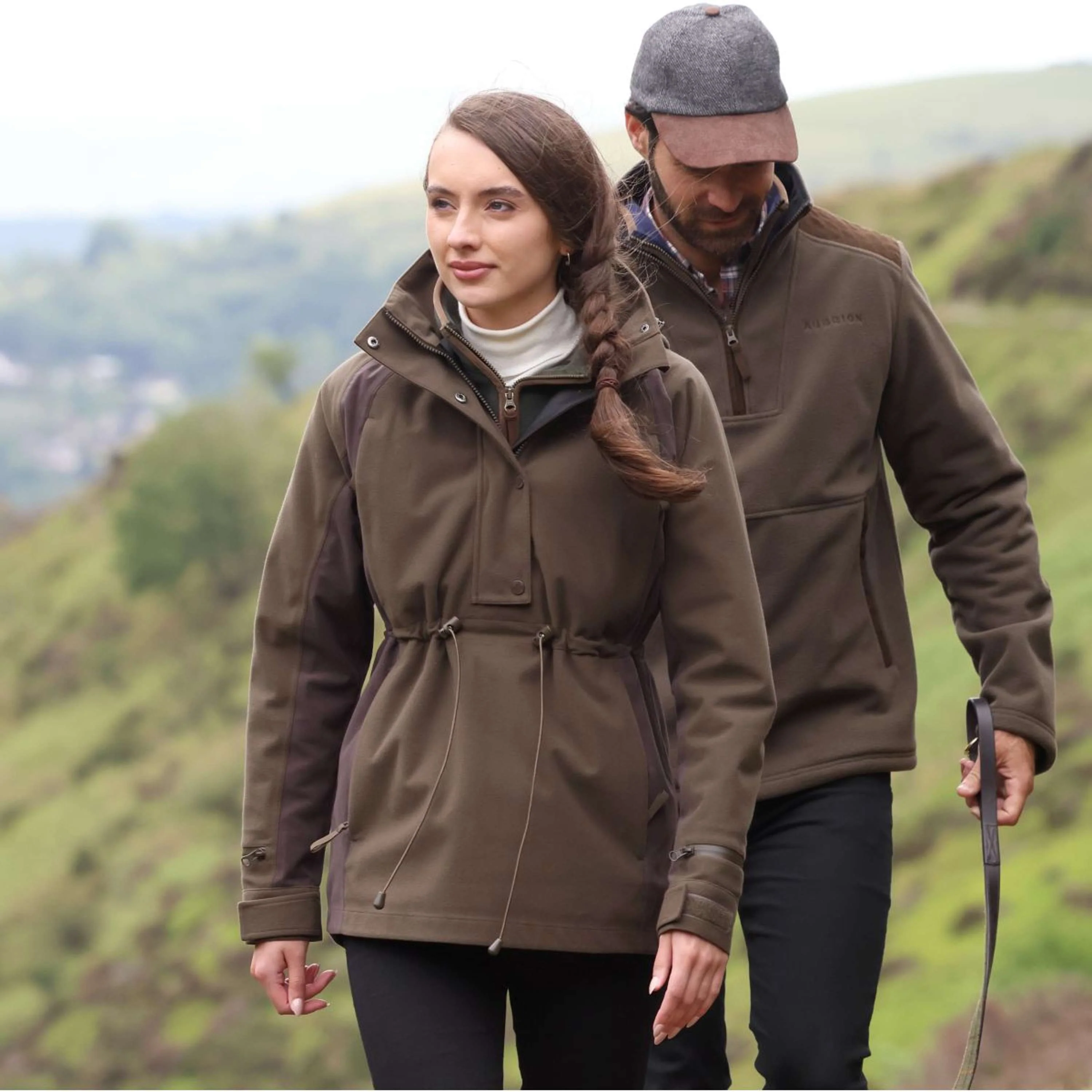 Aubrion by Shires Pullover Heritage Dunkelolive - Image 22