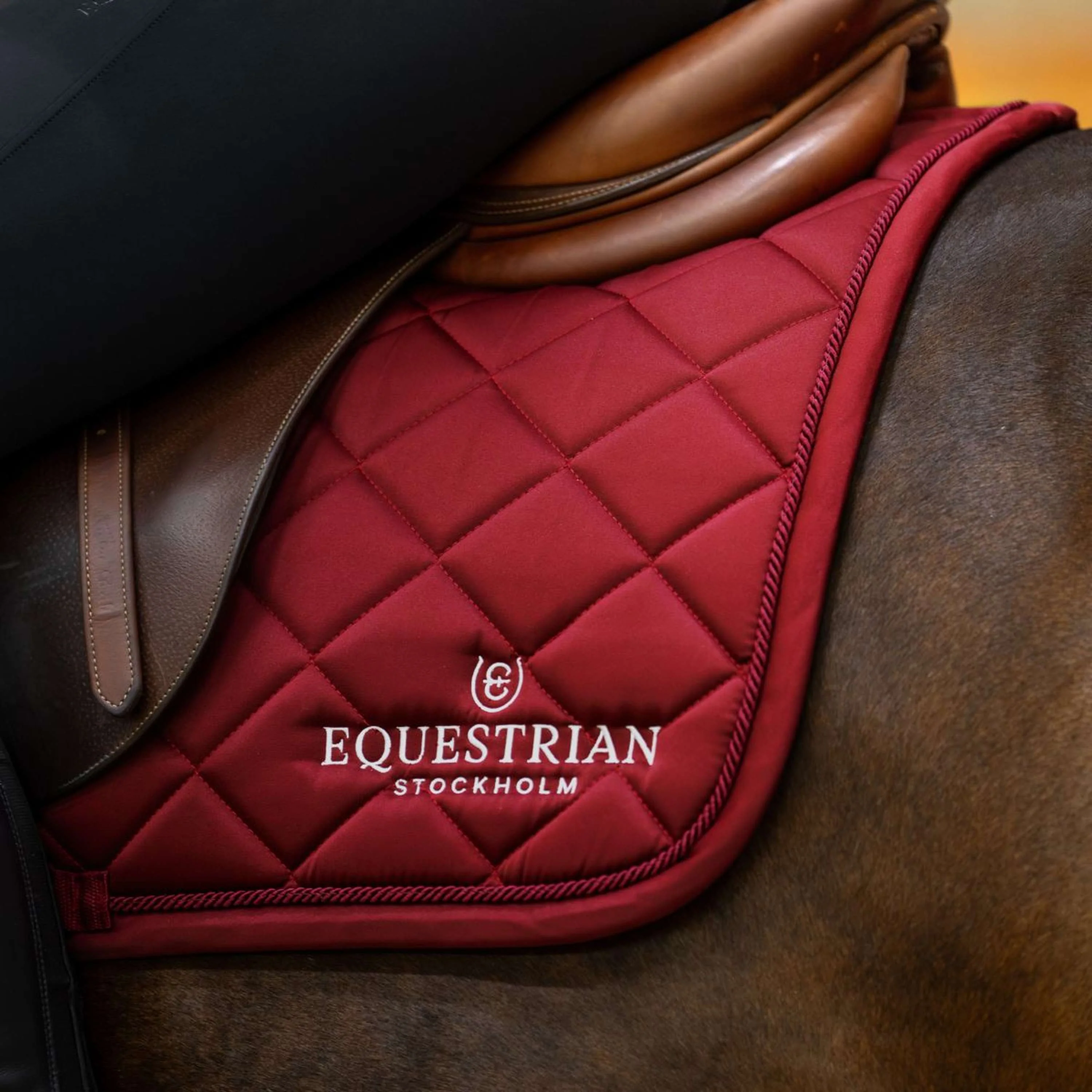 Equestrian Stockholm Schabracke Line Springen Bordeaux - Image 4