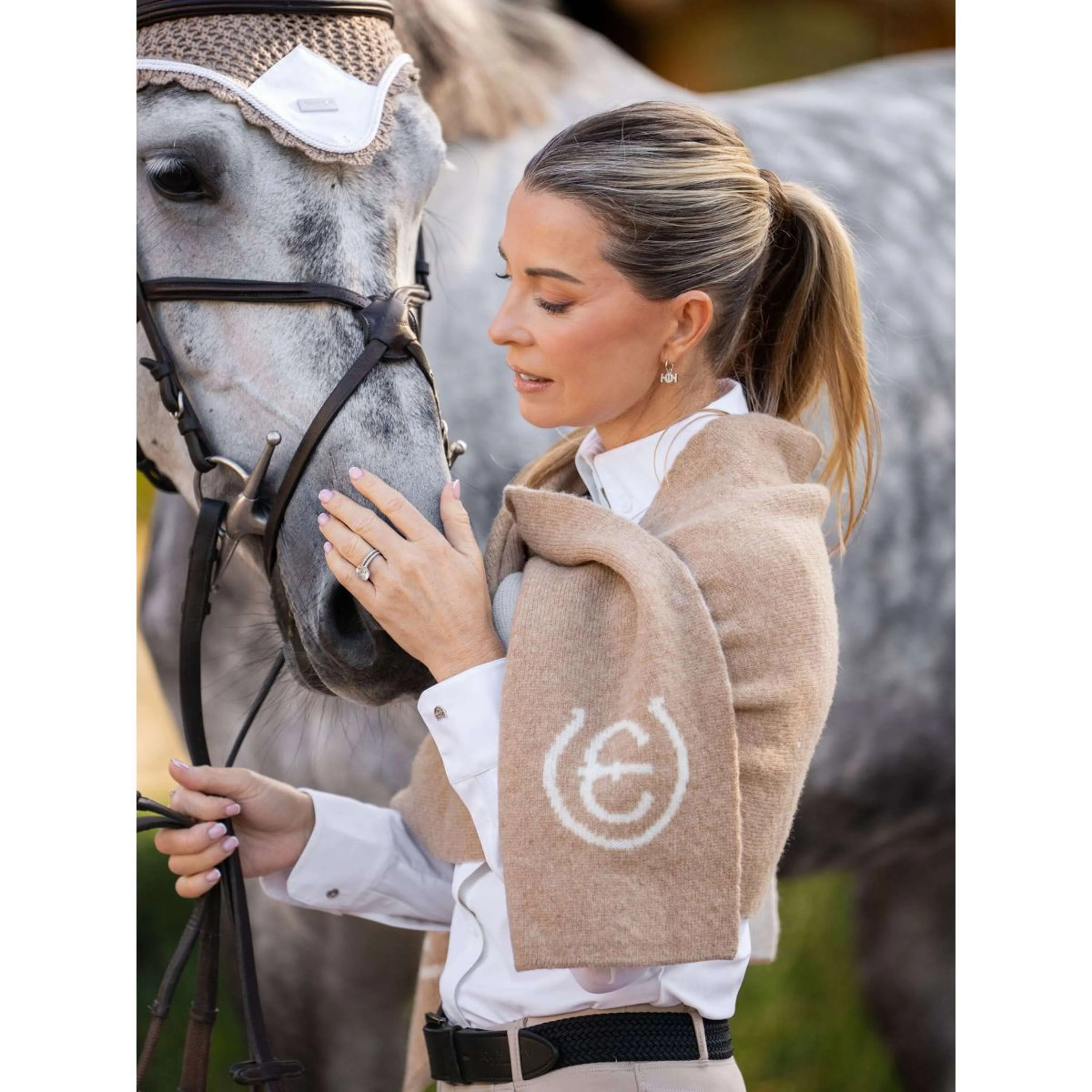 Equestrian Stockholm Schal Woven Sand - Image 7
