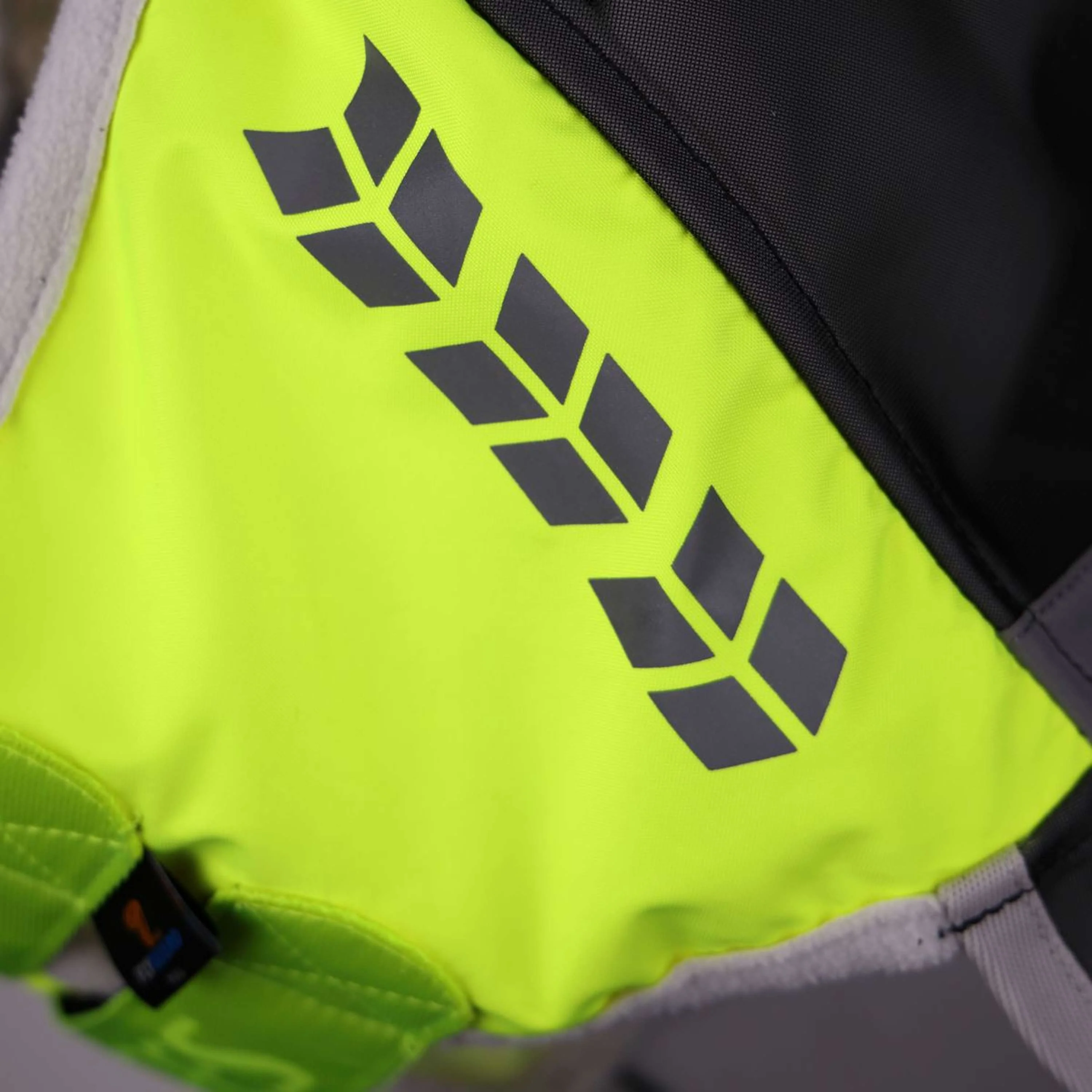 FlyGuard by Shires Fliegenmaske Pro Hi-Viz Fine Mesh mit Ohren und Nase Fluo gelb - Image 8