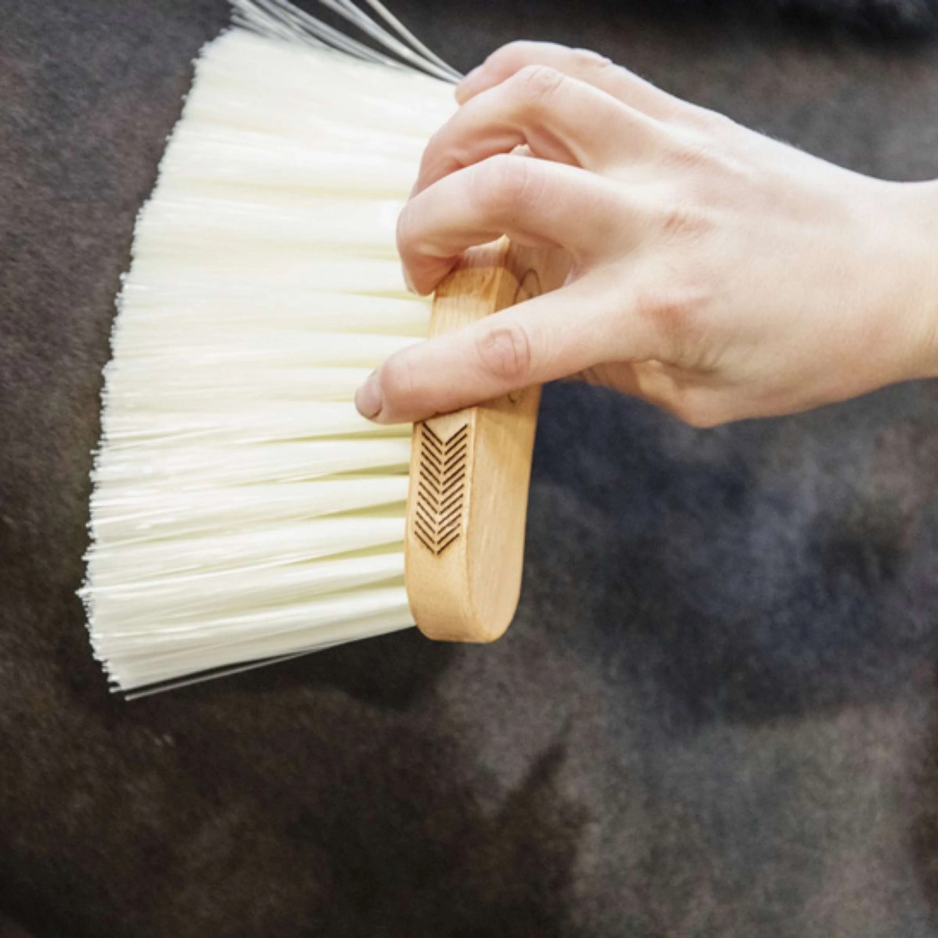 Grooming Deluxe by Kentucky Bürste Middle Long Natürlich