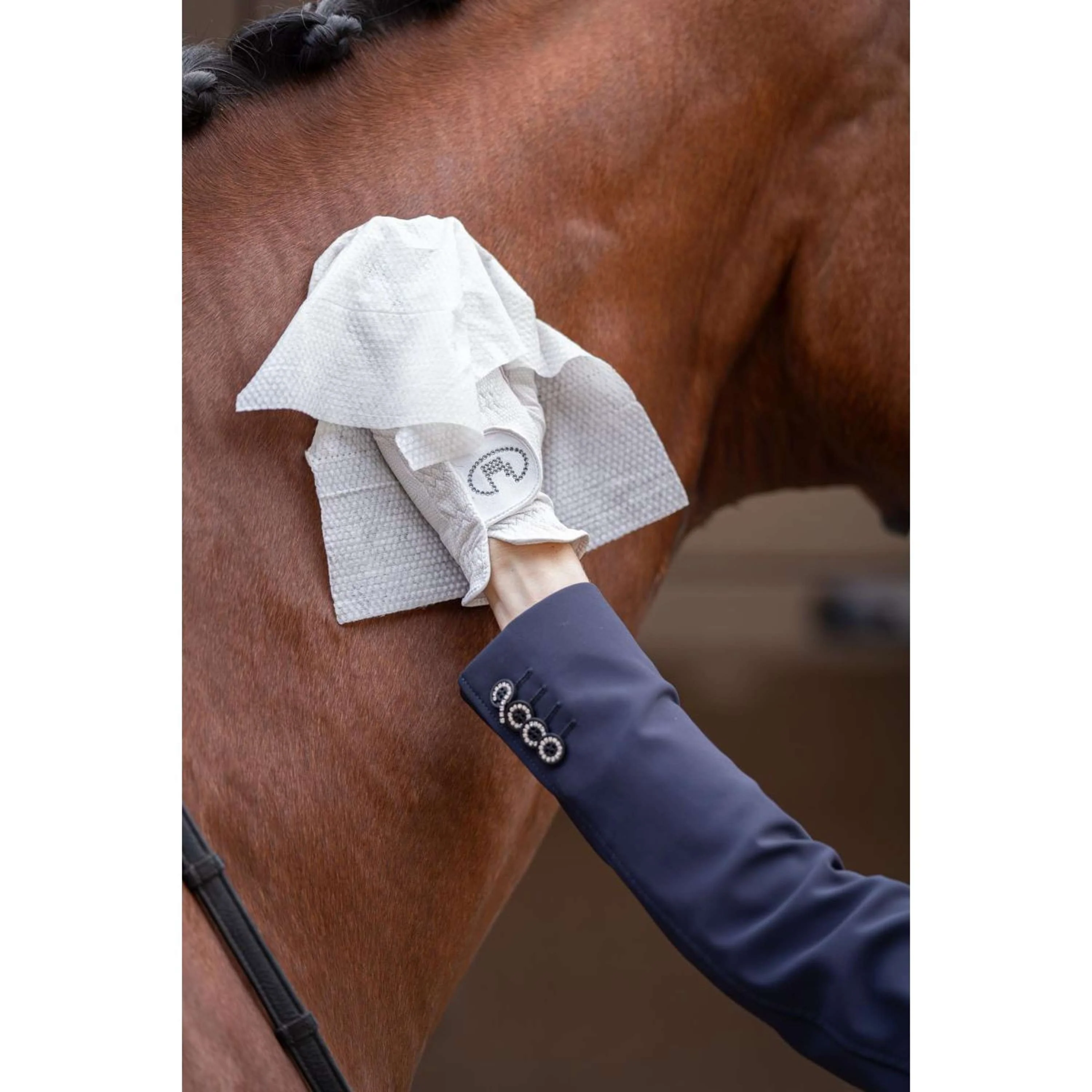 HB HorseWipes Natural Clean Weiß - Image 3