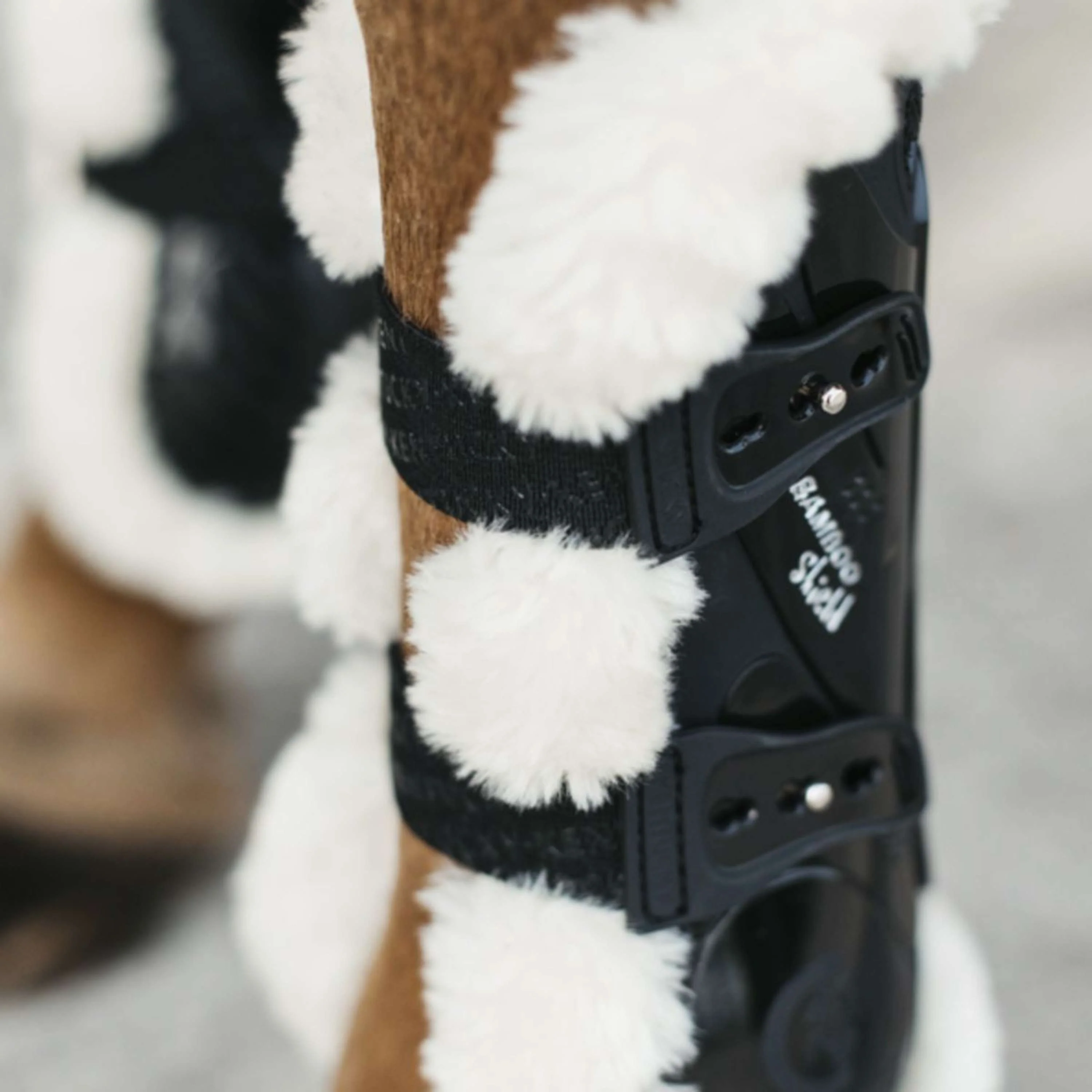 Kentucky Gamaschen Bamboo Elastic Vegan Sheepskin Schwarz - Image 3