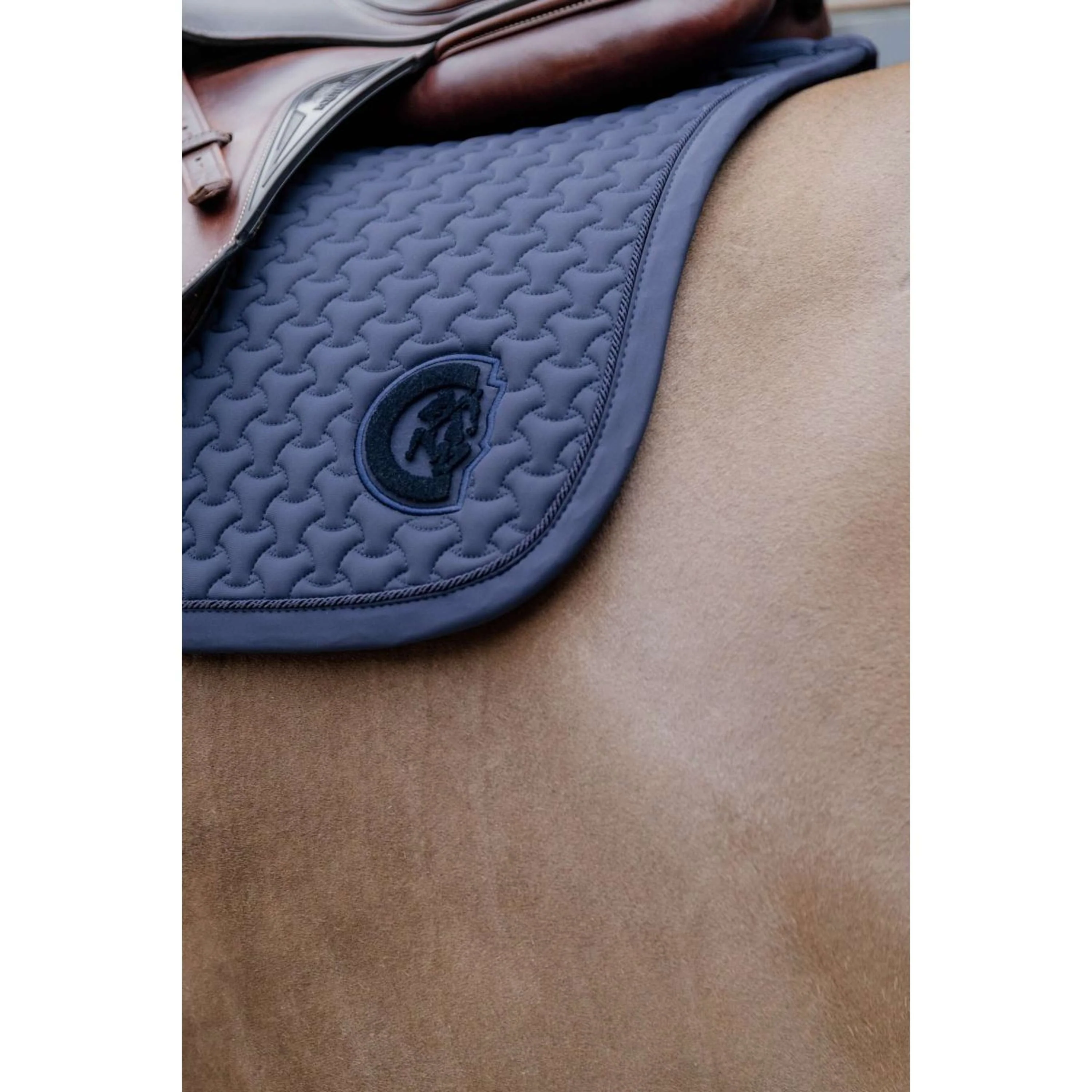 Kentucky Schabracke Plaited 3D Logo Springen Navy - Image 5