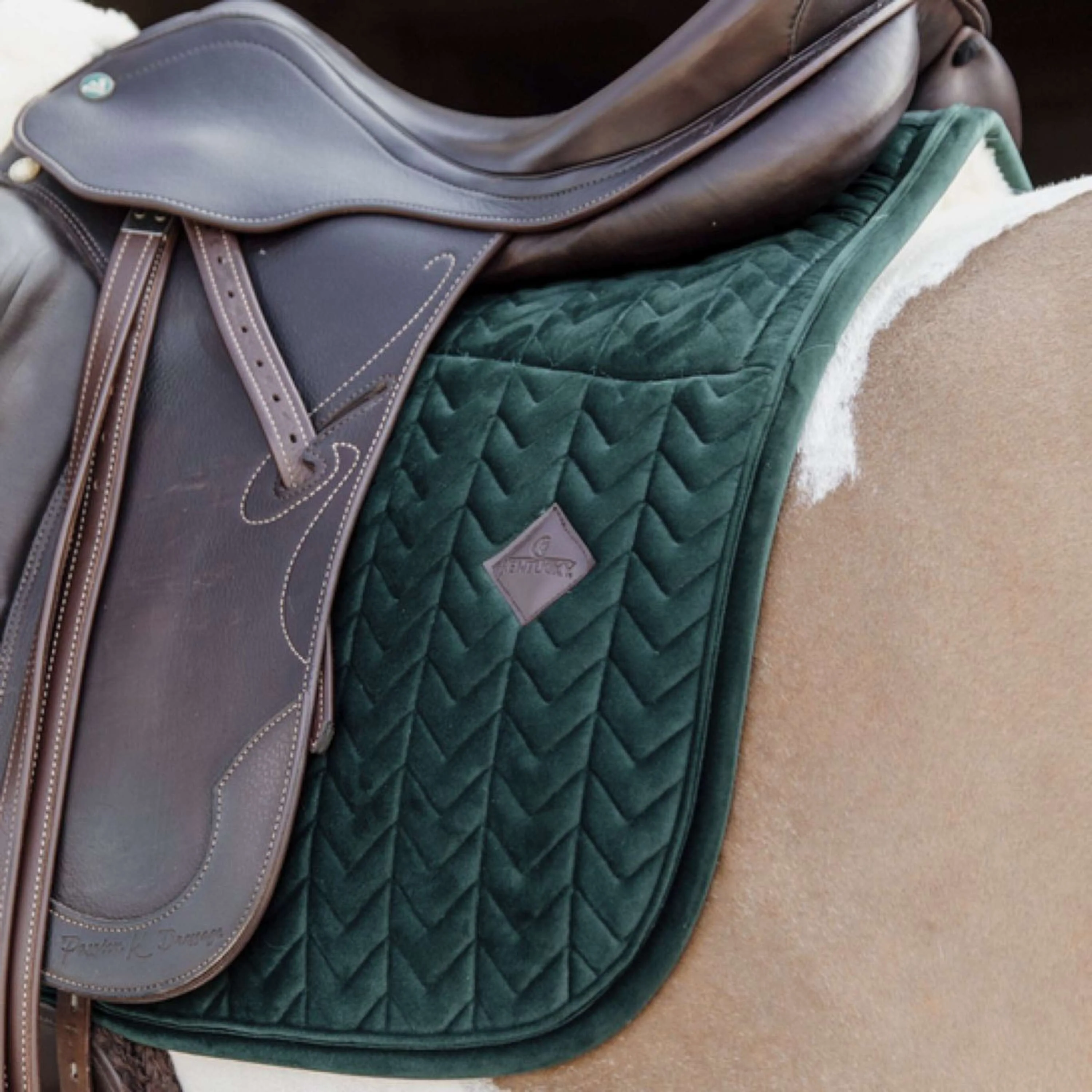 Kentucky Schabracke Skin Friendly Velvet Dressur Pine Green - Image 2