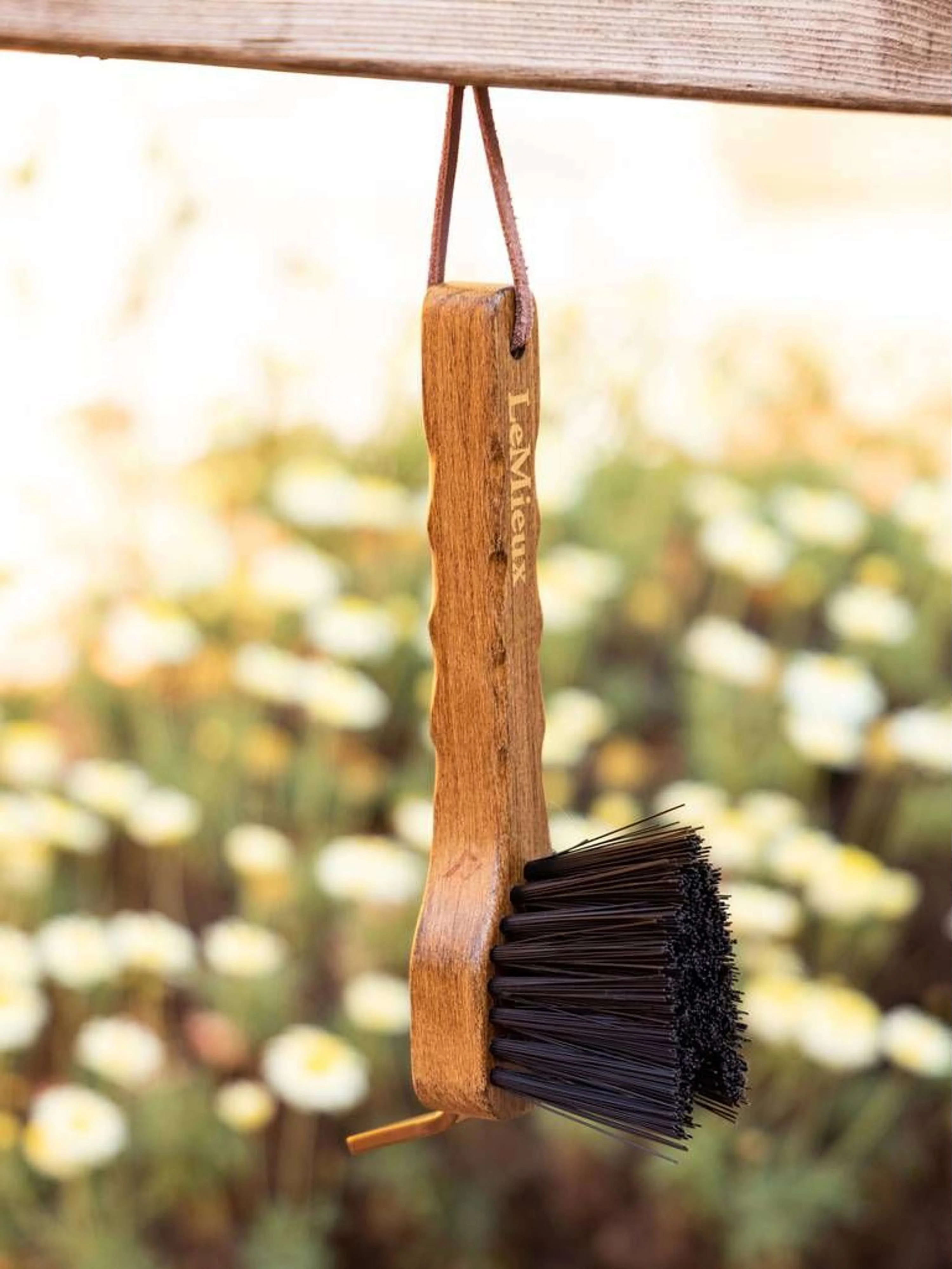 LeMieux Hufkratzer Artisan Braun - Image 2