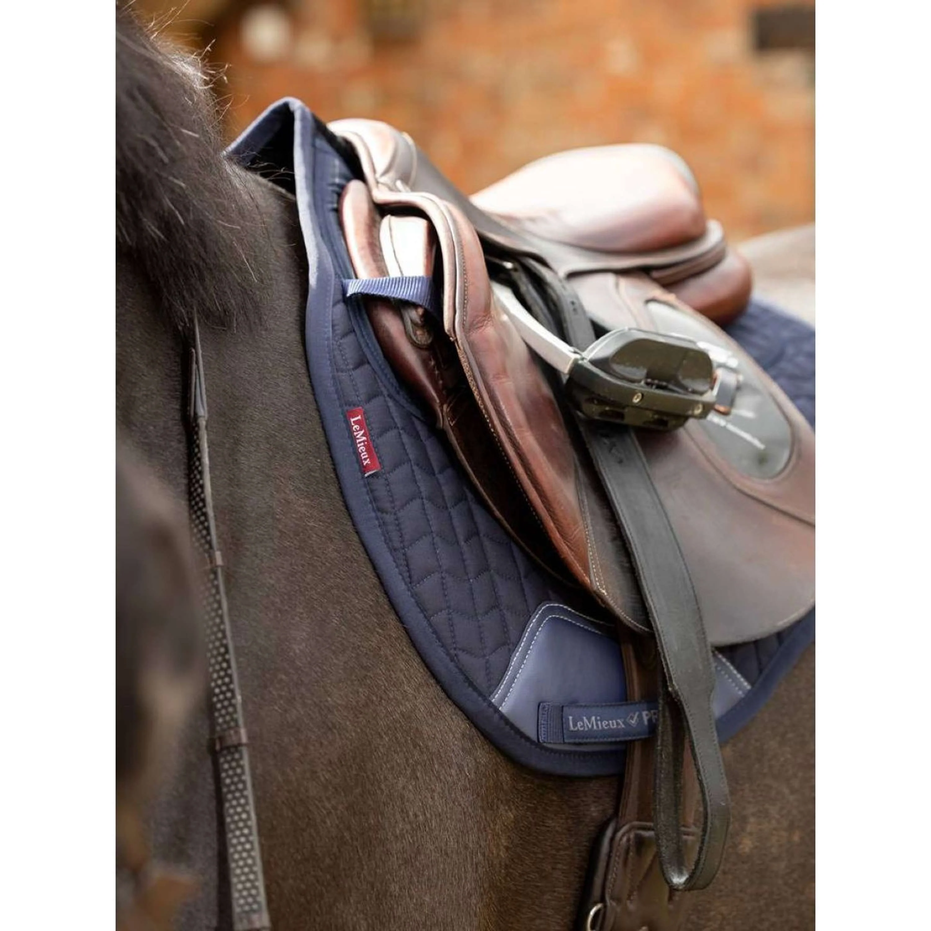 LeMieux Schabracke Prosorb Plain 2 Pocket Vielseitigkeit Navy - Image 3