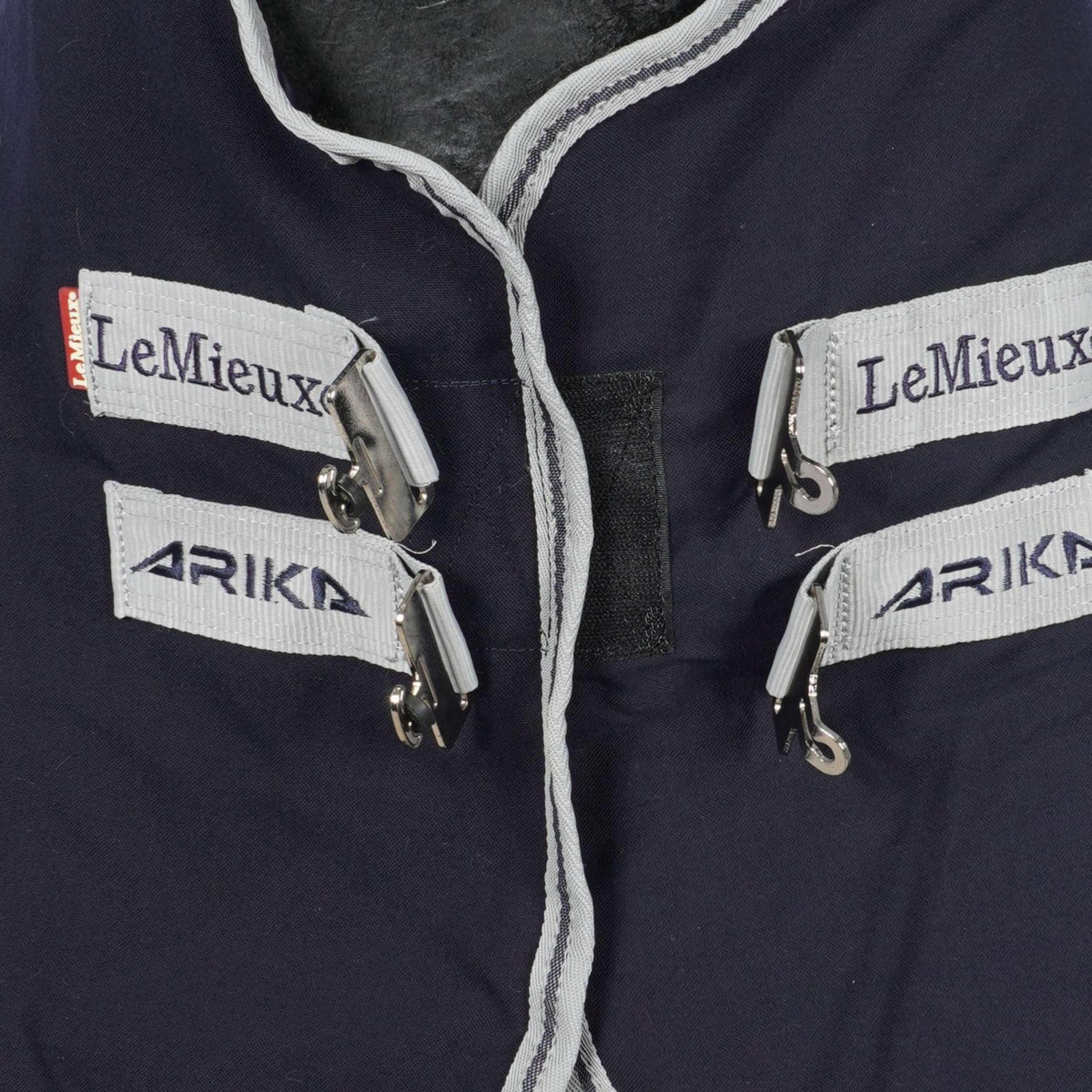 LeMieux Stalldecke Arika Stable Navy - Image 4