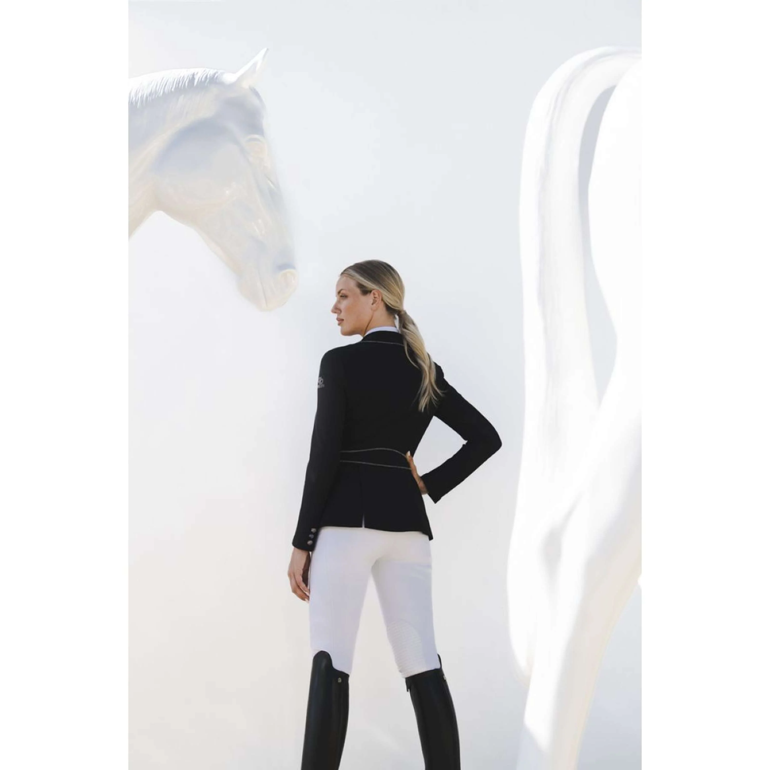 Pikeur Turnierjacket Cecile Schwarz - Image 4